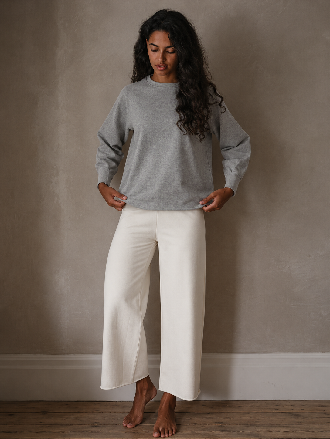 The Sweatshirt - Women's