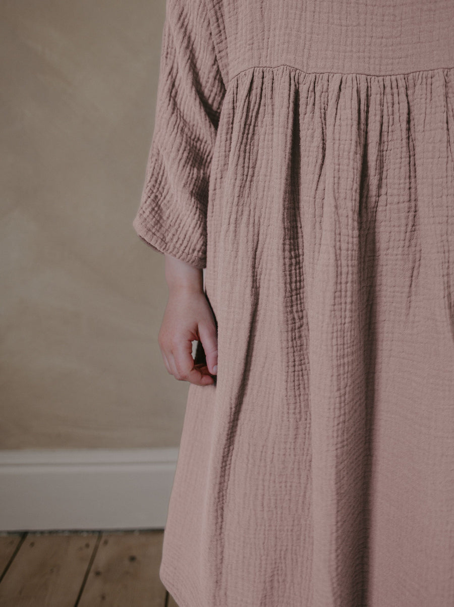 The Muslin Dress - Antique Rose / 8-9 Years The Muslin Dress - Antique Rose / 8-9 Years