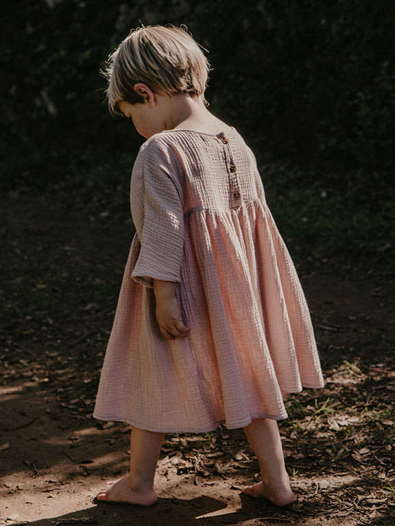 The Muslin Dress - antique rose / 8-9 years The Muslin Dress - antique rose / 8-9 years